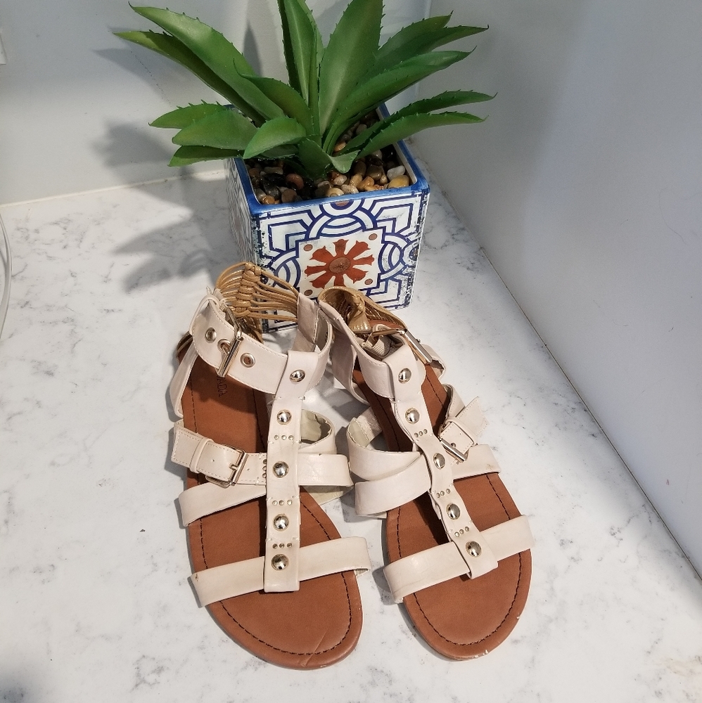 👡NEVADA CREAM GALDIATOR SANDALS.